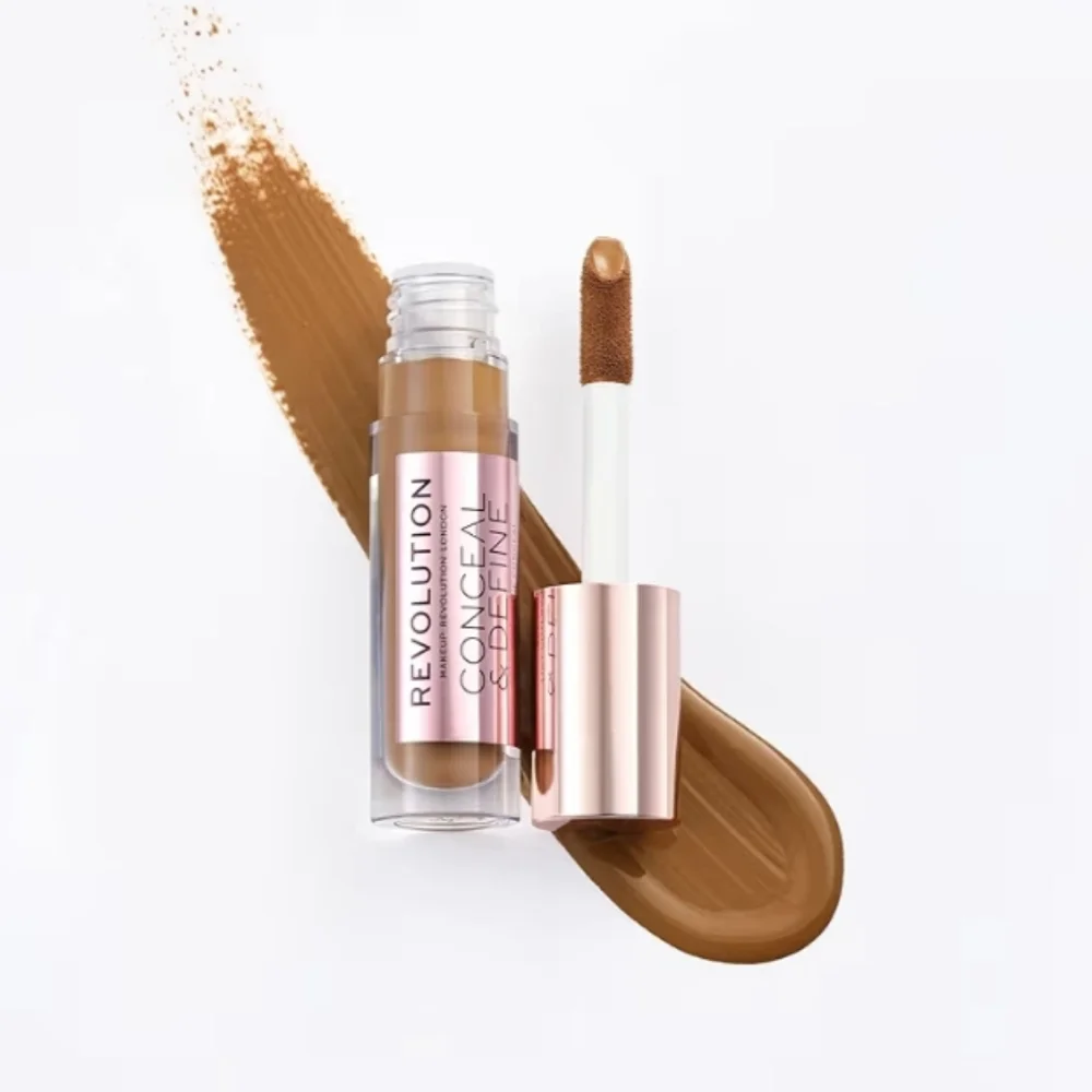 Revolution Conceal‎ & Define Concealer - C13.5 NIP